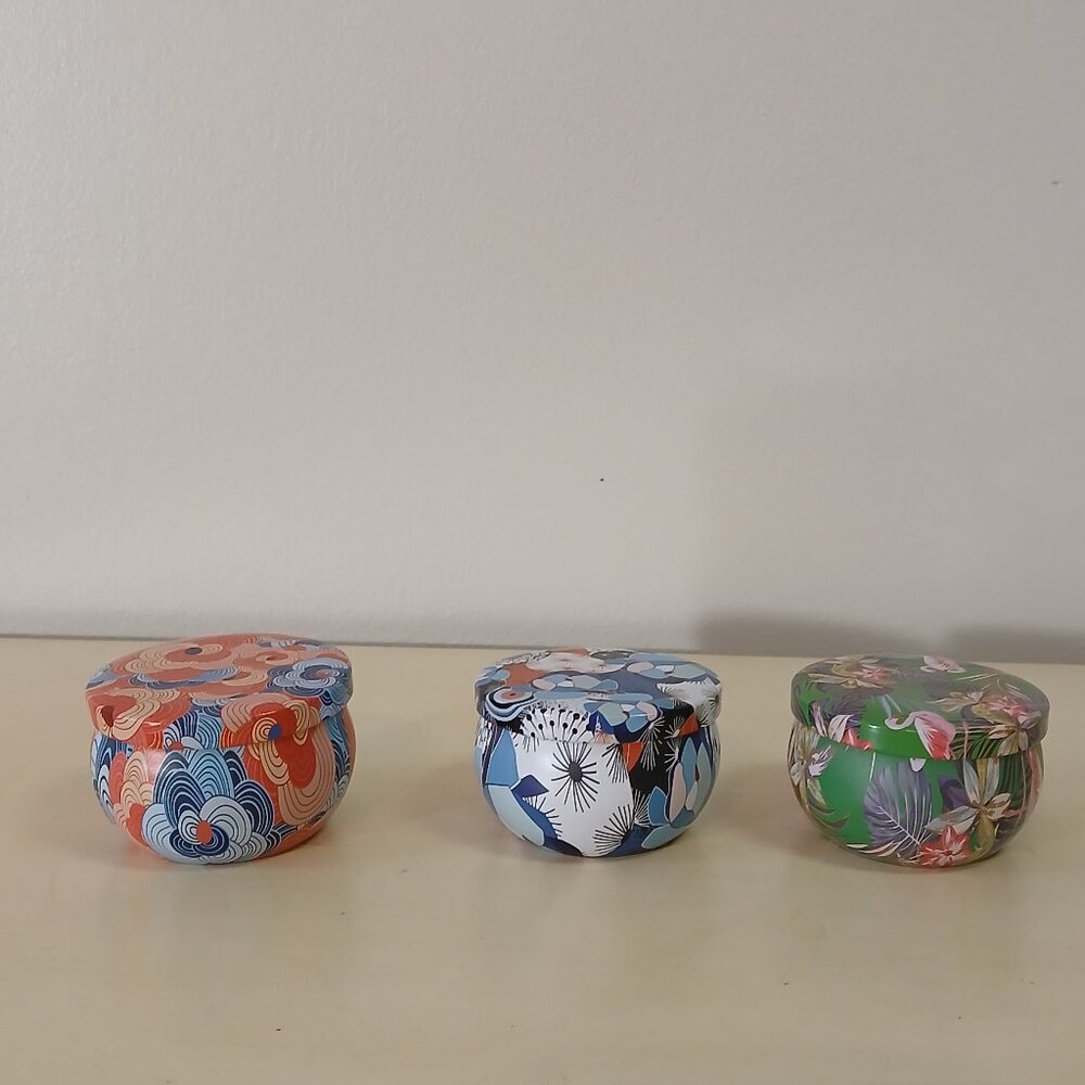 NWT 3 soy wax scented mini candles in decorative tins with lids